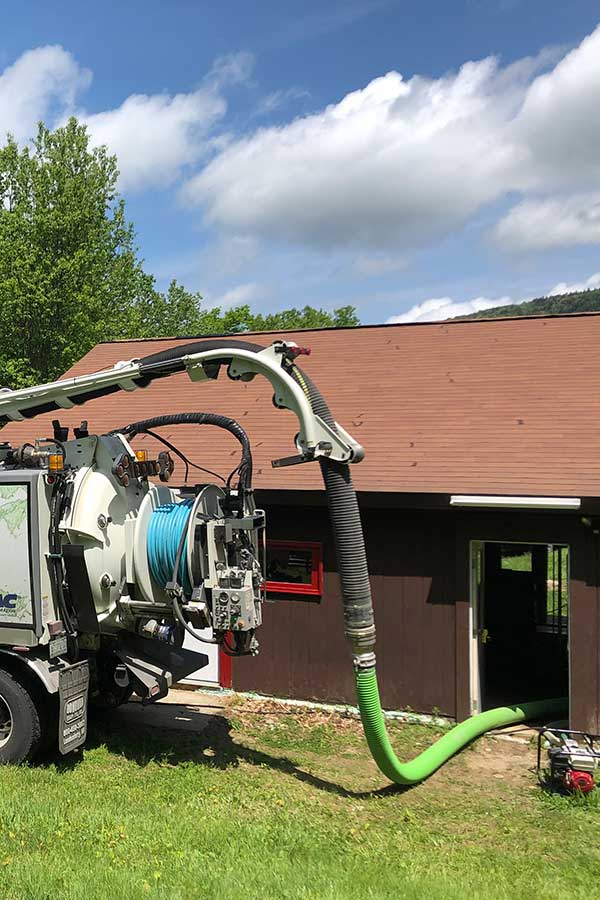 Pressure Washing and Vacuuming Deep Wastewater Structure